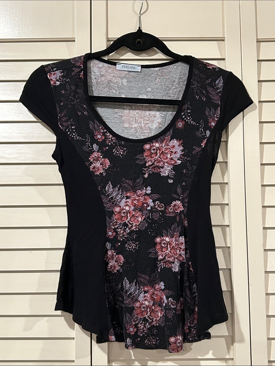 Persaya Tops - Persaya Black Top with Pink Floral Front Panel Size S